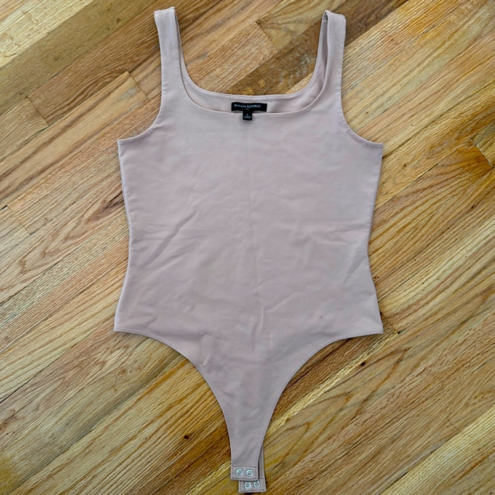Brand new and unworn nude body suit Banana Republic